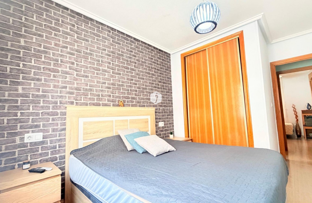 Aus zweiter Hand - Wohnung -
Torrevieja - Centro - Muelle Pesquero