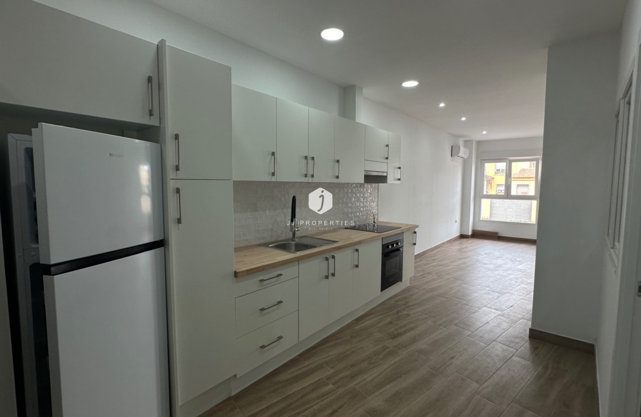 D'occasion - Appartement -
Torrevieja - Costa Blanca