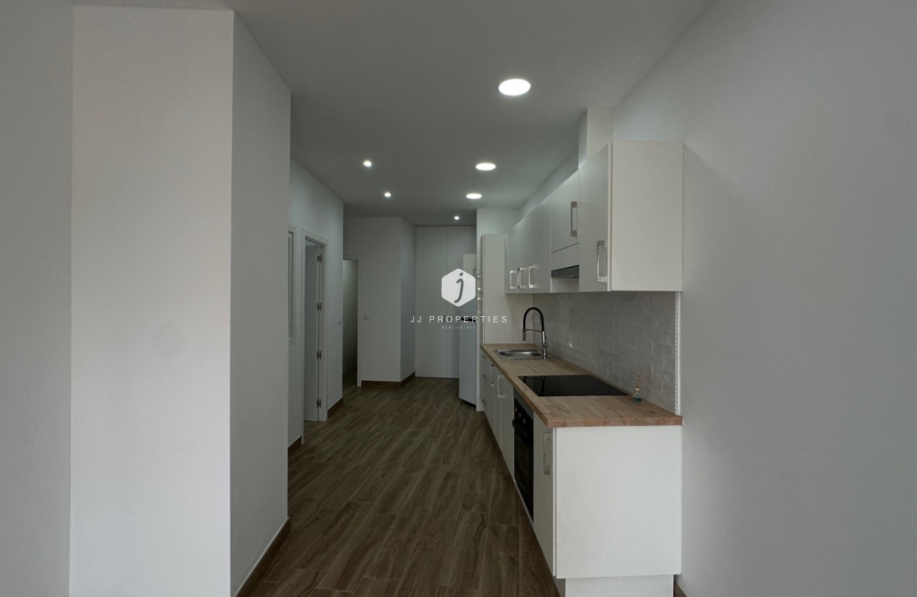 D'occasion - Appartement -
Torrevieja - Costa Blanca