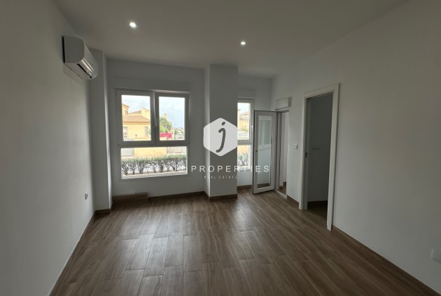 D'occasion - Appartement -
Torrevieja - Costa Blanca