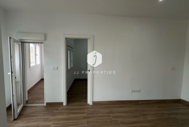 D'occasion - Appartement -
Torrevieja - Costa Blanca