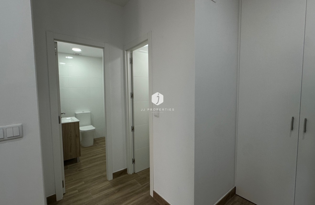 D'occasion - Appartement -
Torrevieja - Costa Blanca