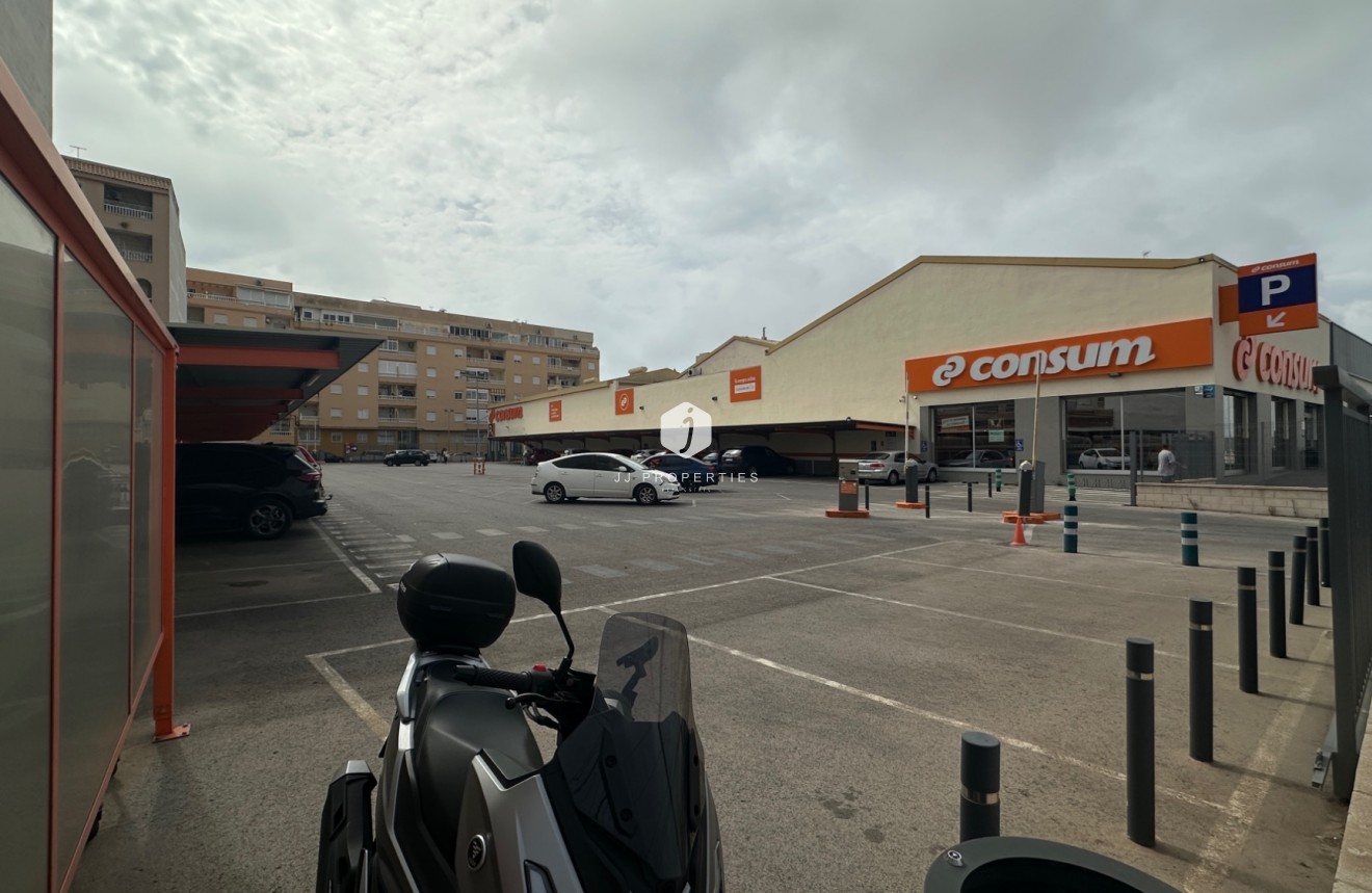 D'occasion - Appartement -
Torrevieja - Costa Blanca
