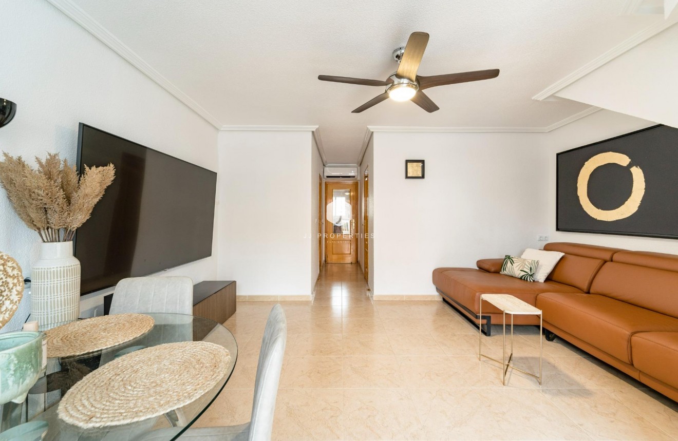 Resale - Duplex -
Torrevieja - Playa de los Naufragos