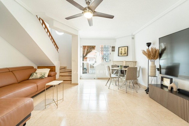 Resale - Duplex -
Torrevieja - Playa de los Naufragos