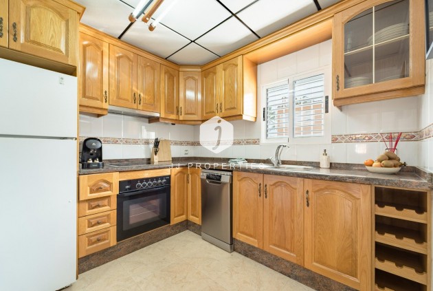 Resale - Duplex -
Torrevieja - Playa de los Naufragos