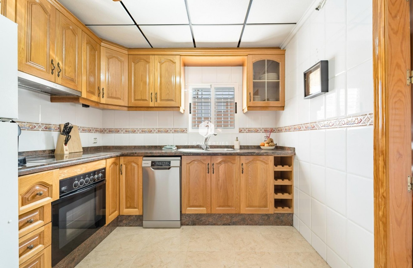 Resale - Duplex -
Torrevieja - Playa de los Naufragos