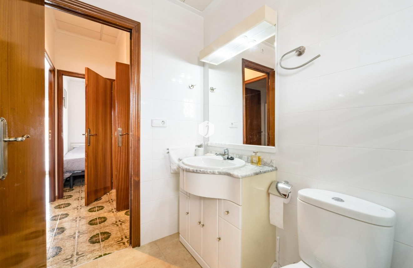 Resale - Duplex -
Torrevieja - Playa de los Naufragos