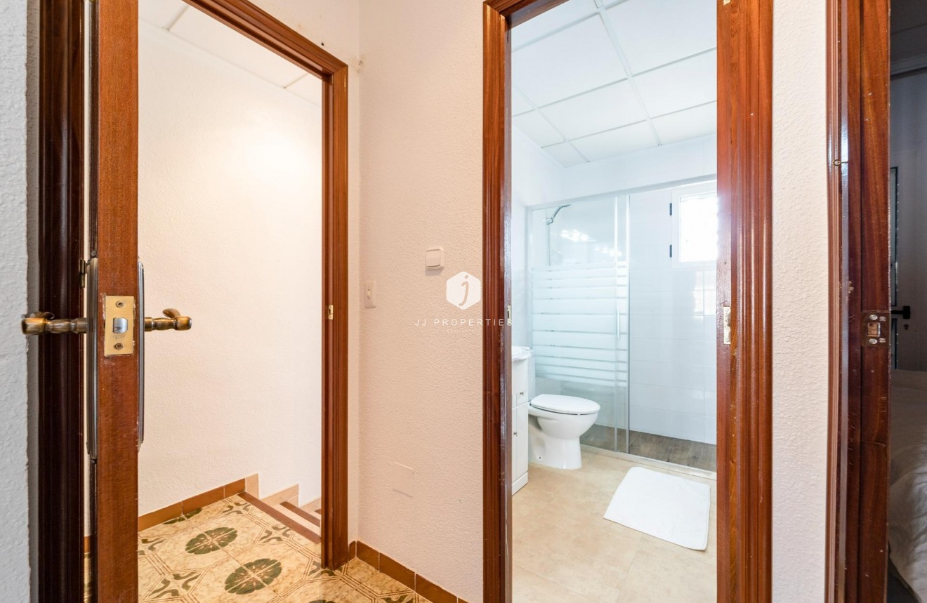 Resale - Duplex -
Torrevieja - Playa de los Naufragos