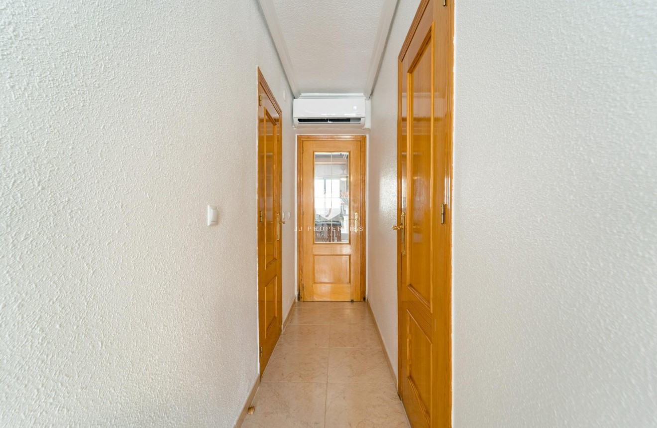 Resale - Duplex -
Torrevieja - Playa de los Naufragos