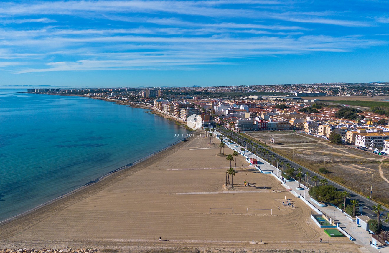 D'occasion - Appartement -
Torrevieja - Costa Blanca