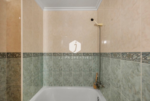 D'occasion - Appartement -
Torrevieja - Costa Blanca