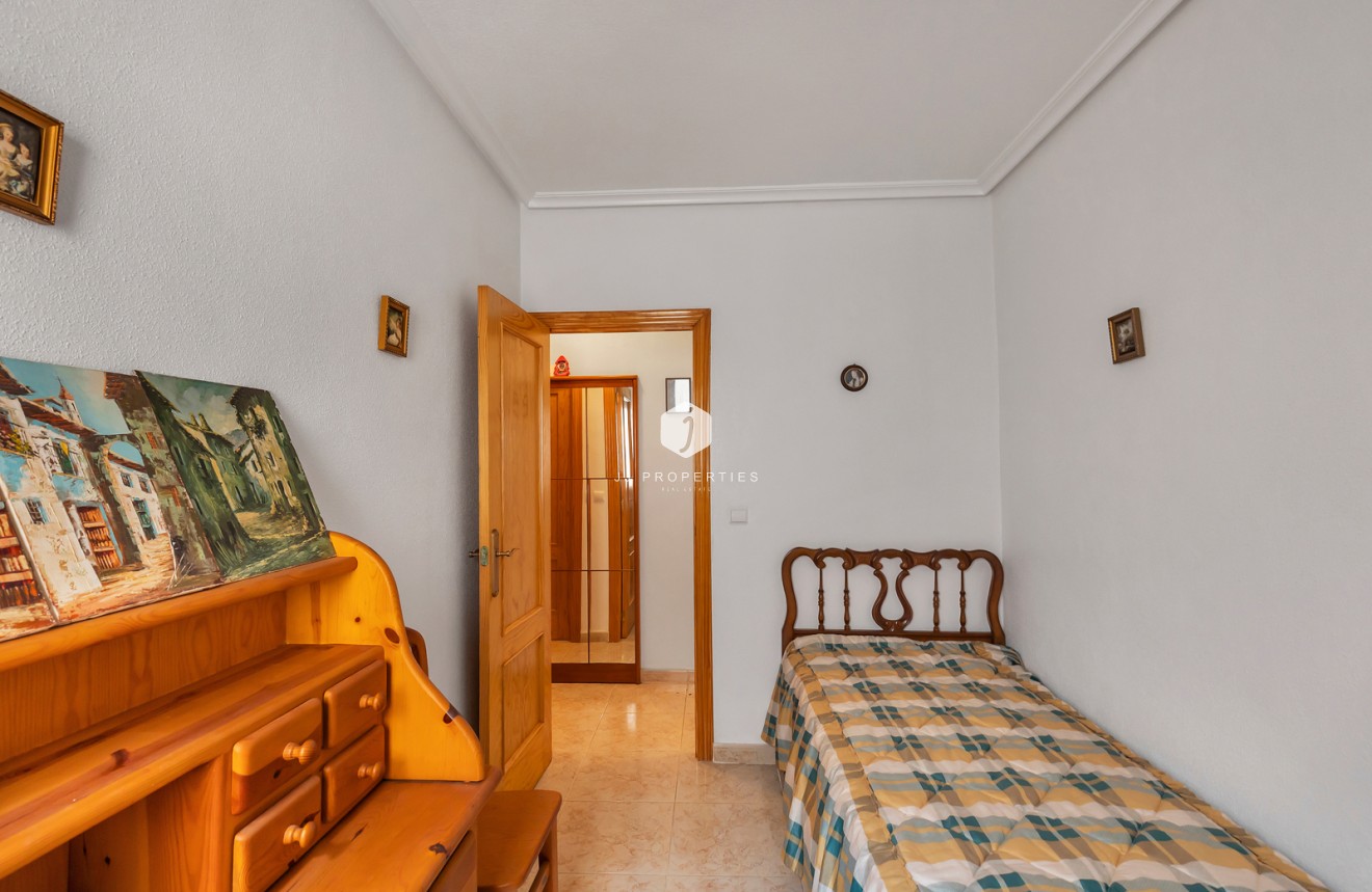 D'occasion - Appartement -
Torrevieja - Costa Blanca