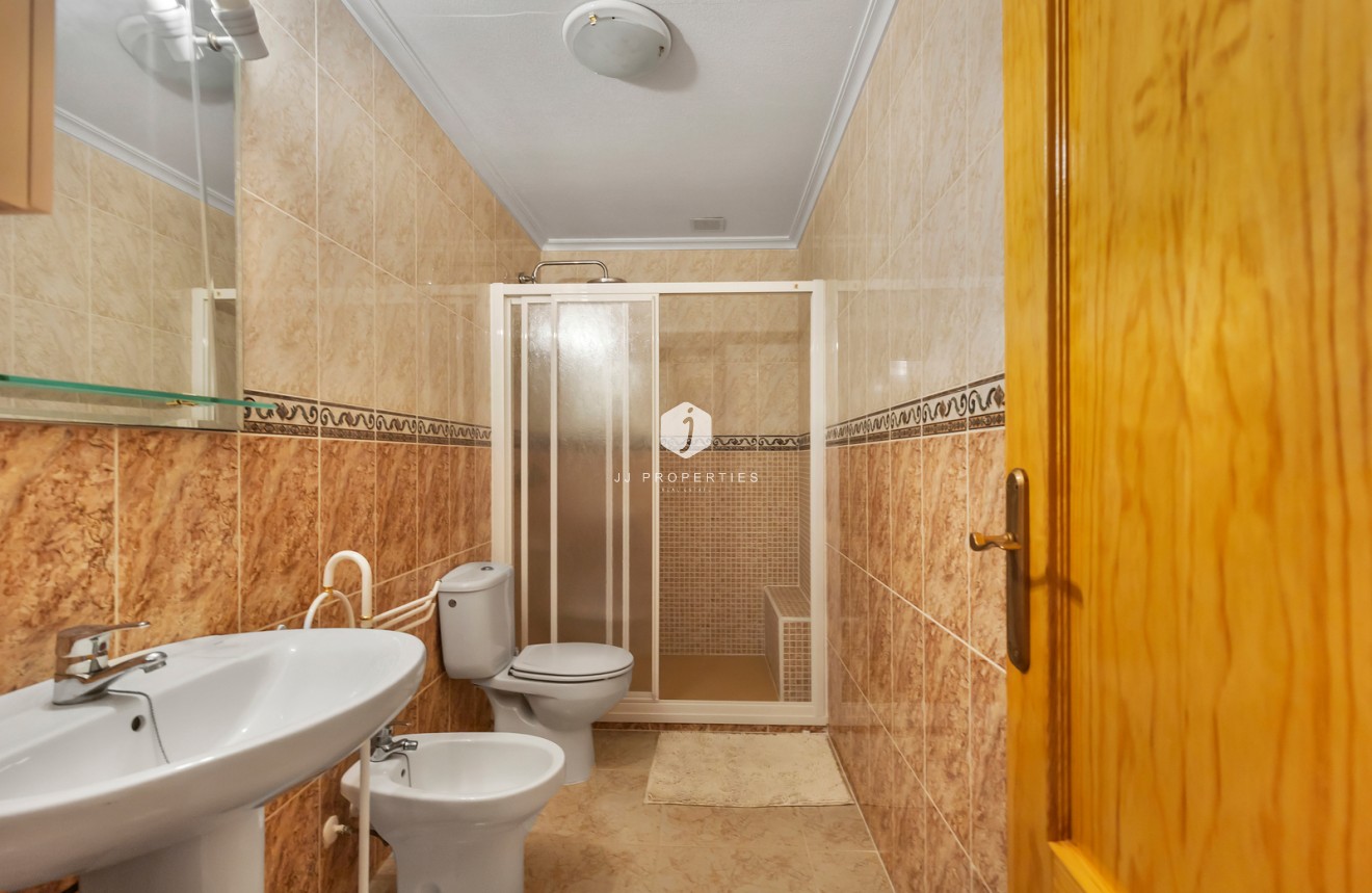 D'occasion - Appartement -
Torrevieja - Costa Blanca