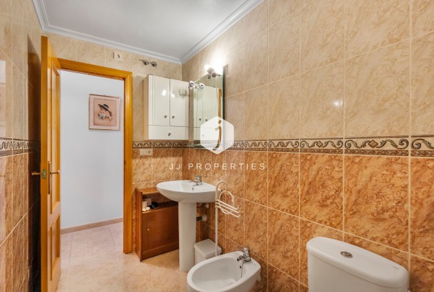 D'occasion - Appartement -
Torrevieja - Costa Blanca