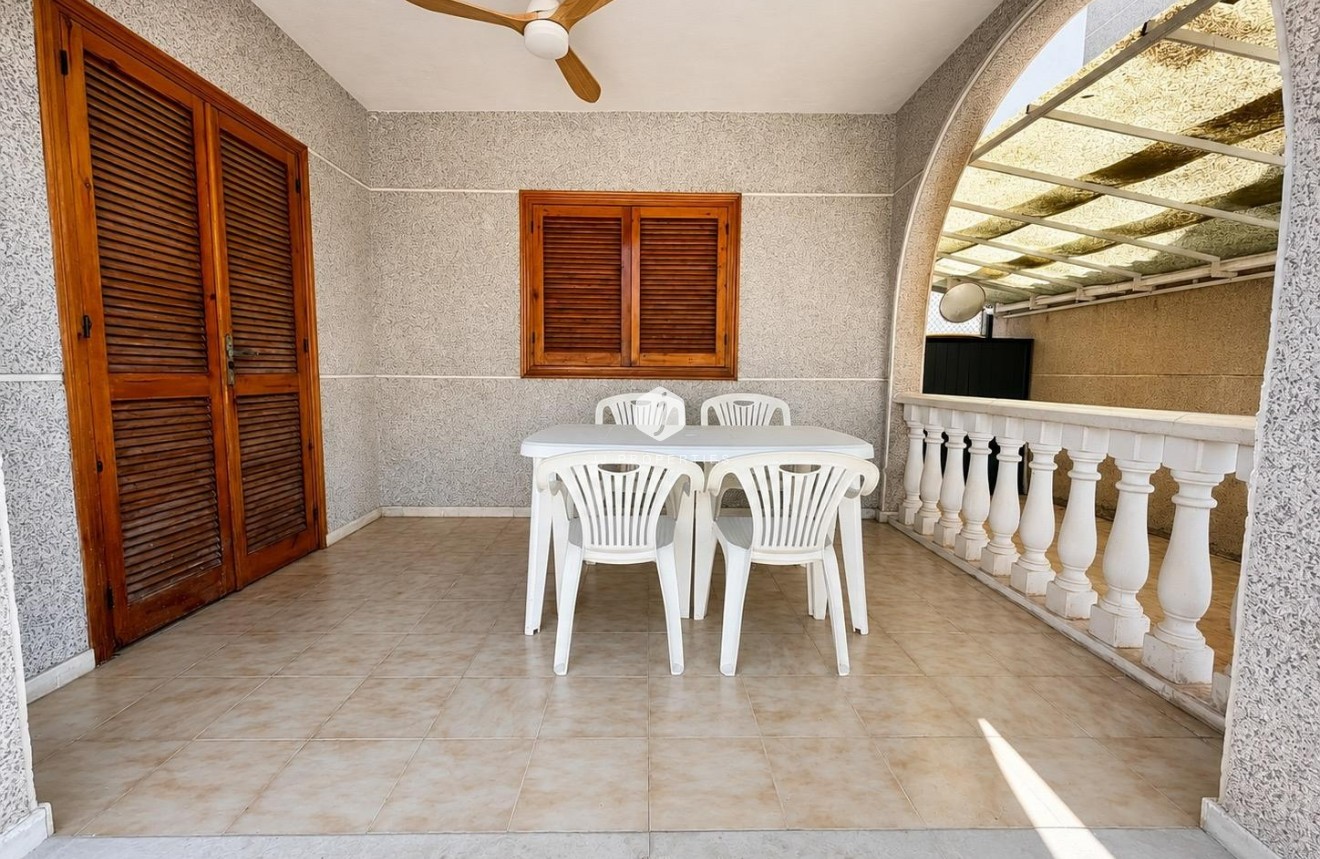 Long Term Rental - Chalet -
Torrevieja - Nueva Torrevieja