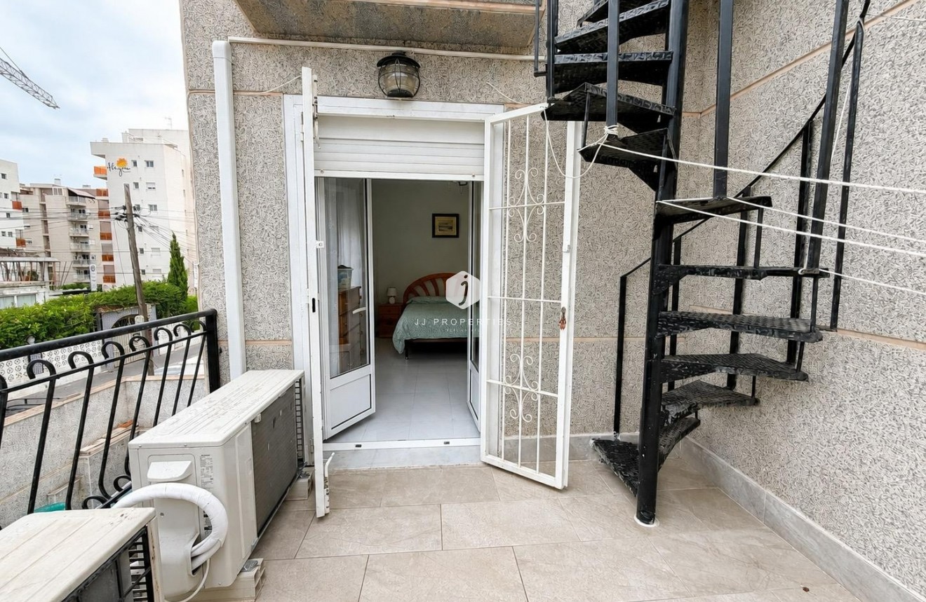 Long Term Rental - Chalet -
Torrevieja - Nueva Torrevieja