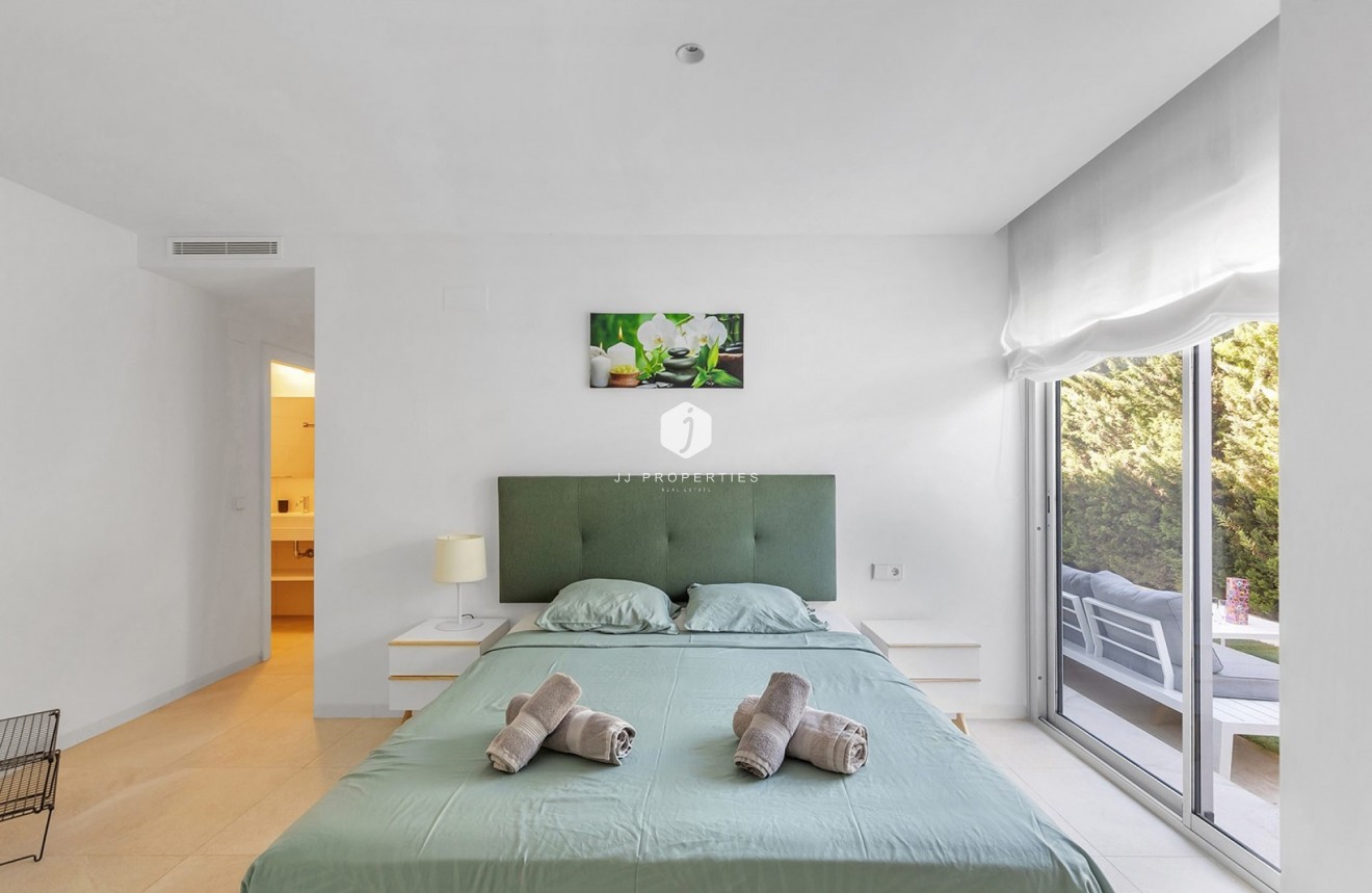 D'occasion - Appartement -
Torrevieja - Costa Blanca
