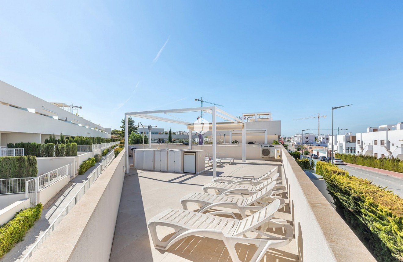 D'occasion - Appartement -
Torrevieja - Costa Blanca