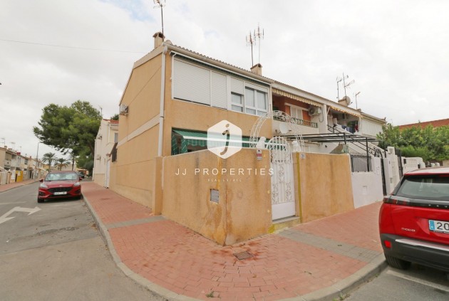 D'occasion - Chalet -
Torrevieja - Playa de los Naufragos