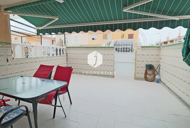D'occasion - Chalet -
Torrevieja - Playa de los Naufragos
