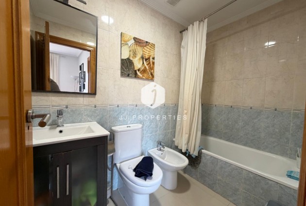 Tweedehands - Penthouse -
Torrevieja - Centro