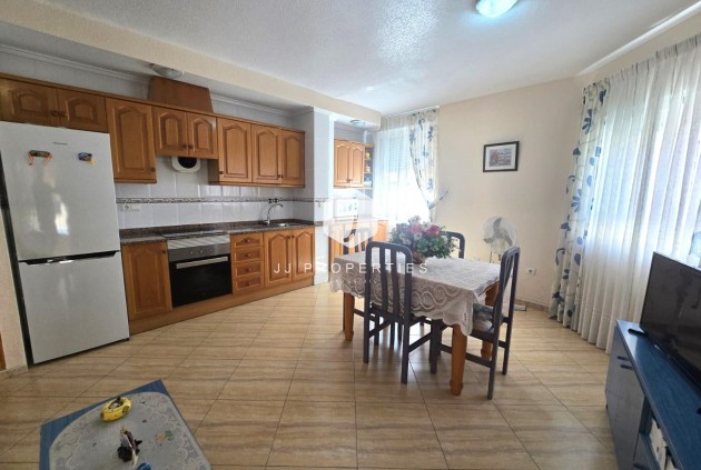 Resale - Apartment / flat -
Torrevieja - Playa del Cura