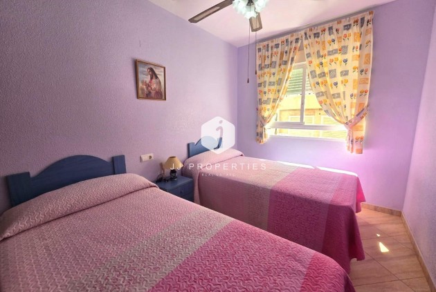 Resale - Apartment / flat -
Torrevieja - Playa del Cura