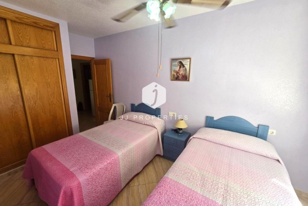 Resale - Apartment / flat -
Torrevieja - Playa del Cura