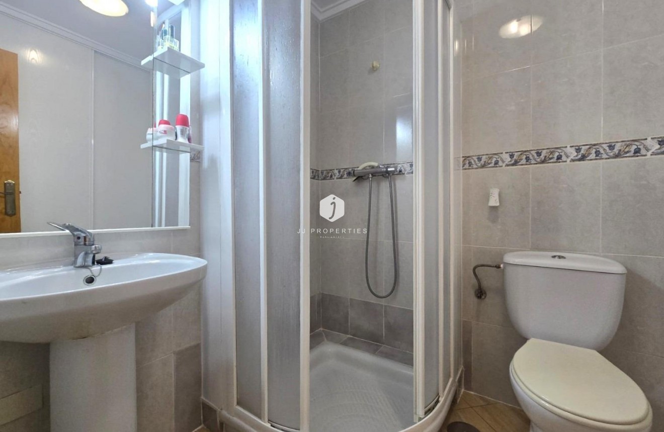 Resale - Apartment / flat -
Torrevieja - Playa del Cura
