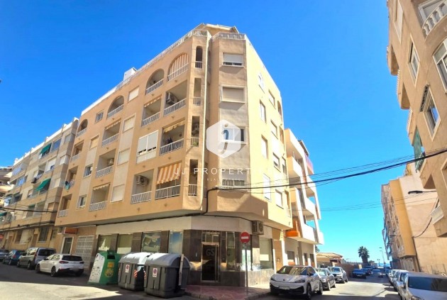 Resale - Apartment / flat -
Torrevieja - Playa del Cura