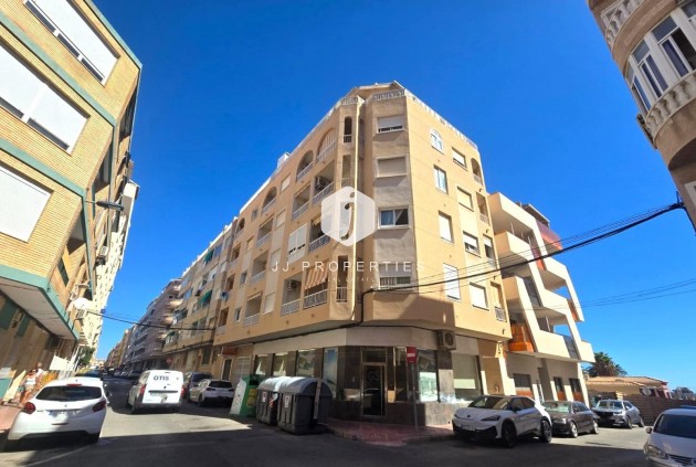 Resale - Apartment / flat -
Torrevieja - Playa del Cura
