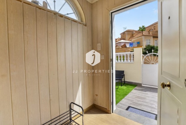 Segunda mano - Chalet -
Torrevieja - Costa Blanca