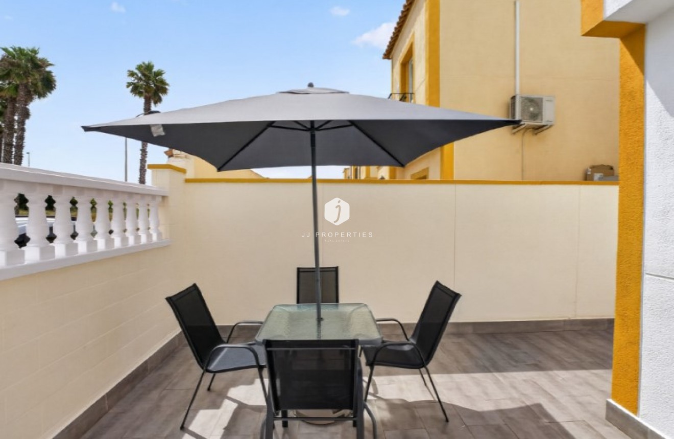 Segunda mano - Chalet -
Torrevieja - Costa Blanca