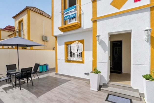 Segunda mano - Chalet -
Torrevieja - Costa Blanca