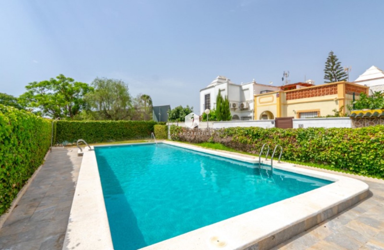 Segunda mano - Chalet -
Torrevieja - Costa Blanca