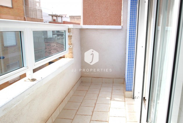 Tweedehands - Appartement / flat -
Torrevieja - Las Piscinas Naturales