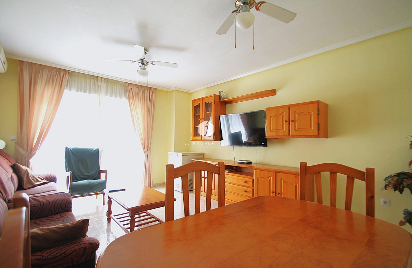 Tweedehands - Appartement / flat -
Torrevieja - Las Piscinas Naturales
