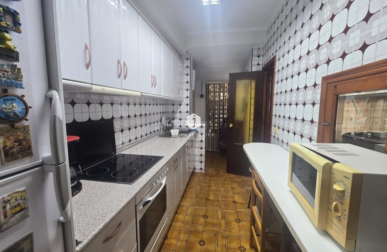 Aus zweiter Hand - Duplex -
Torrevieja - Habaneras