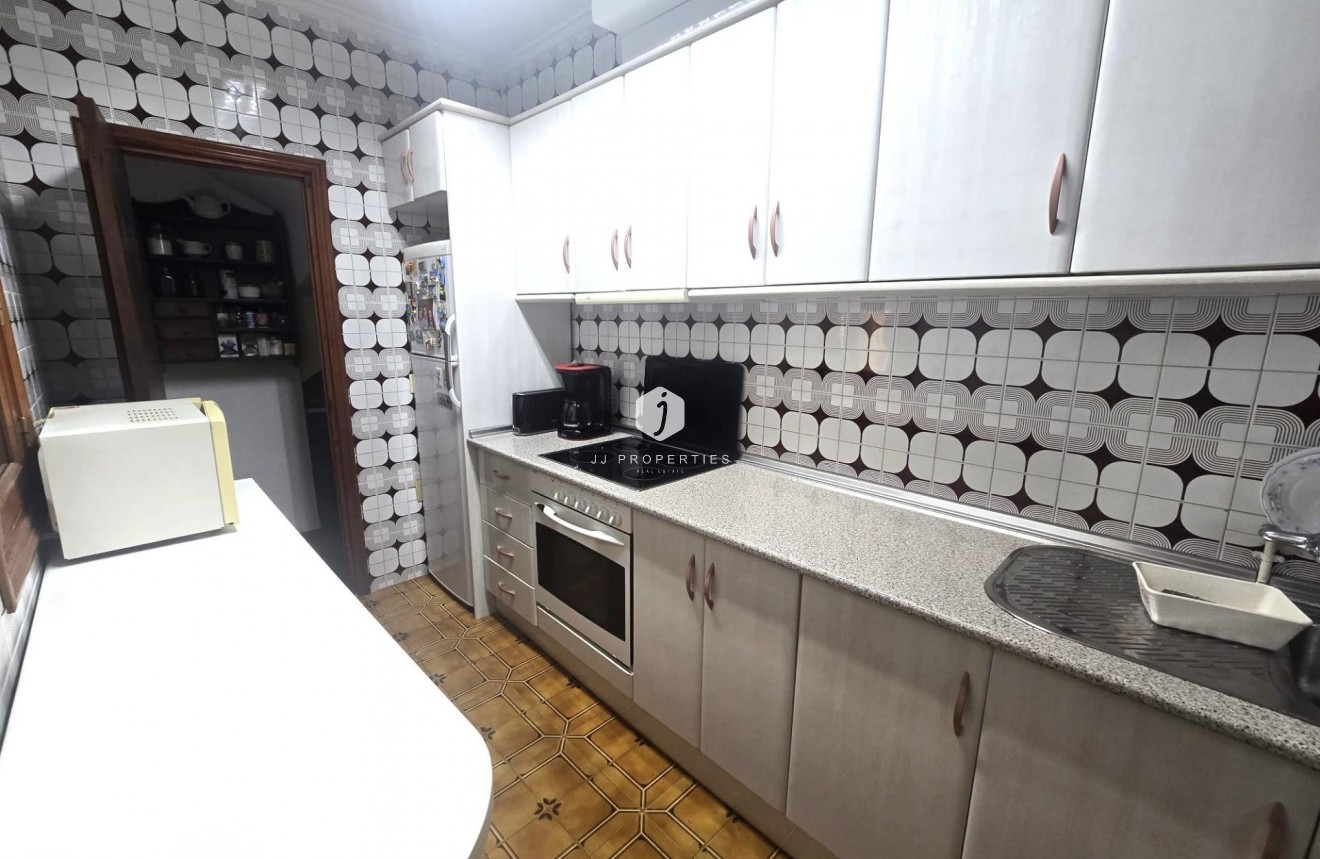 Aus zweiter Hand - Duplex -
Torrevieja - Habaneras