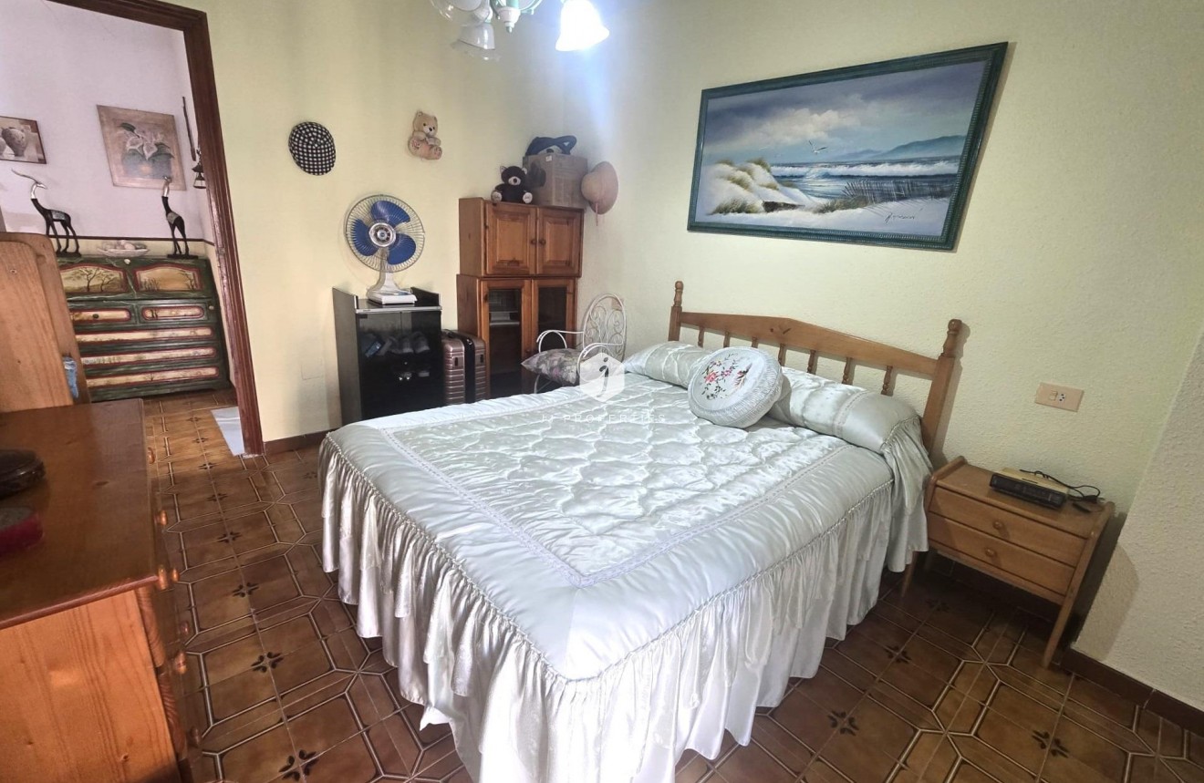 Aus zweiter Hand - Duplex -
Torrevieja - Habaneras