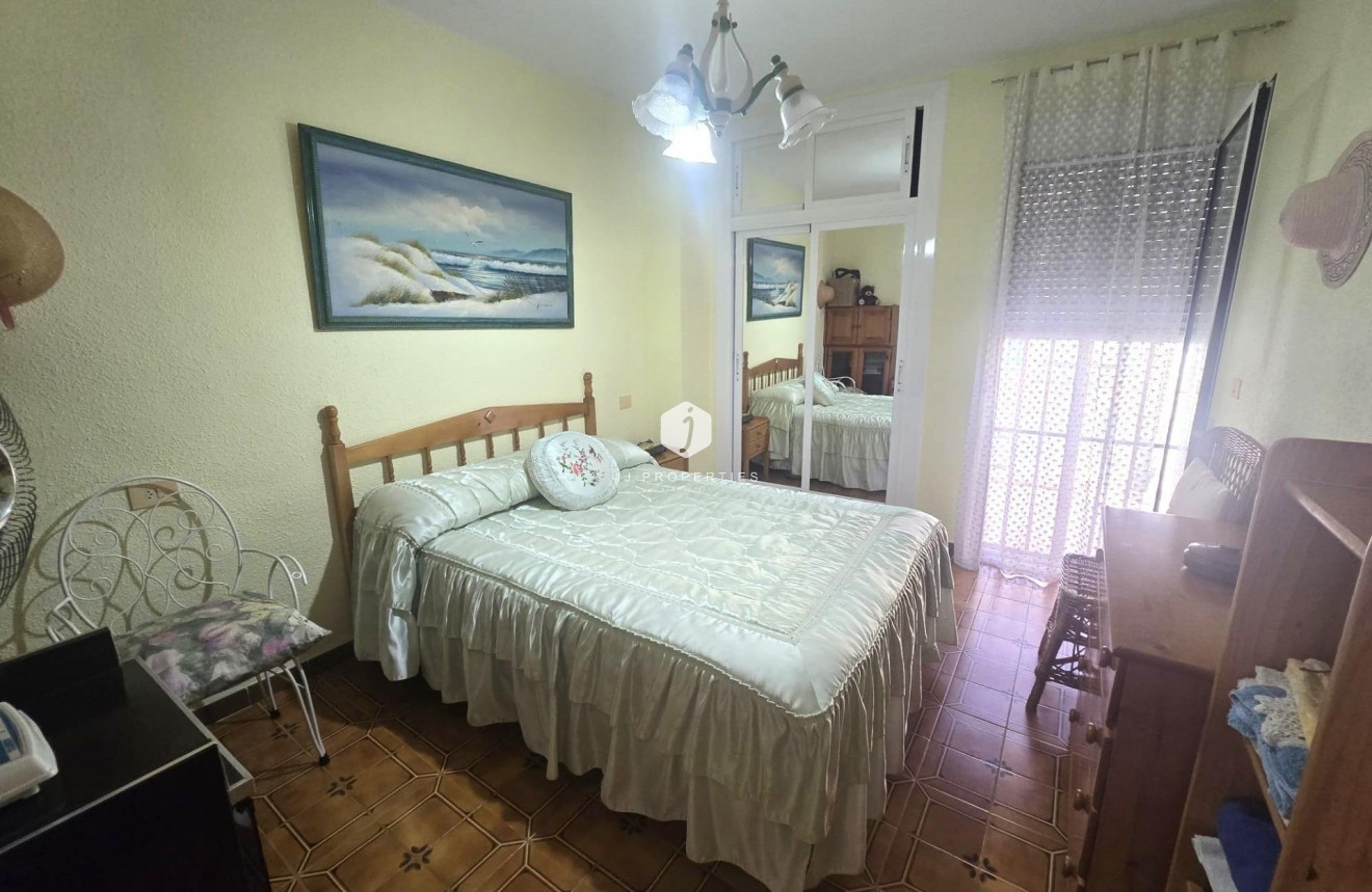 Aus zweiter Hand - Duplex -
Torrevieja - Habaneras
