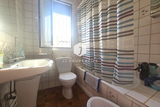 Aus zweiter Hand - Duplex -
Torrevieja - Habaneras