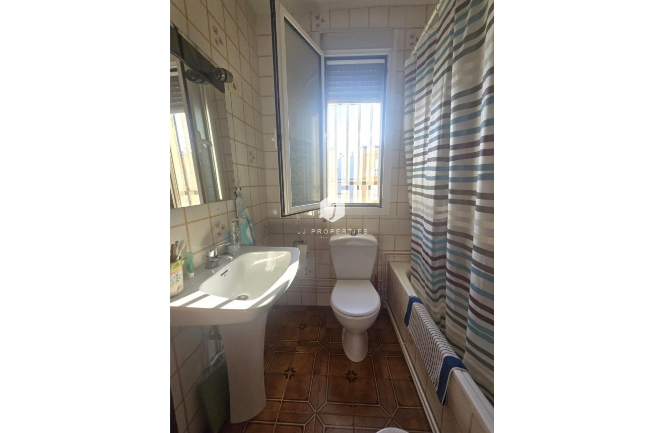 Aus zweiter Hand - Duplex -
Torrevieja - Habaneras