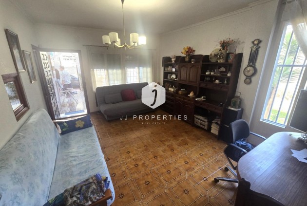 Aus zweiter Hand - Duplex -
Torrevieja - Habaneras