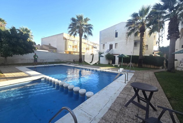 Aus zweiter Hand - Duplex -
Torrevieja - Habaneras