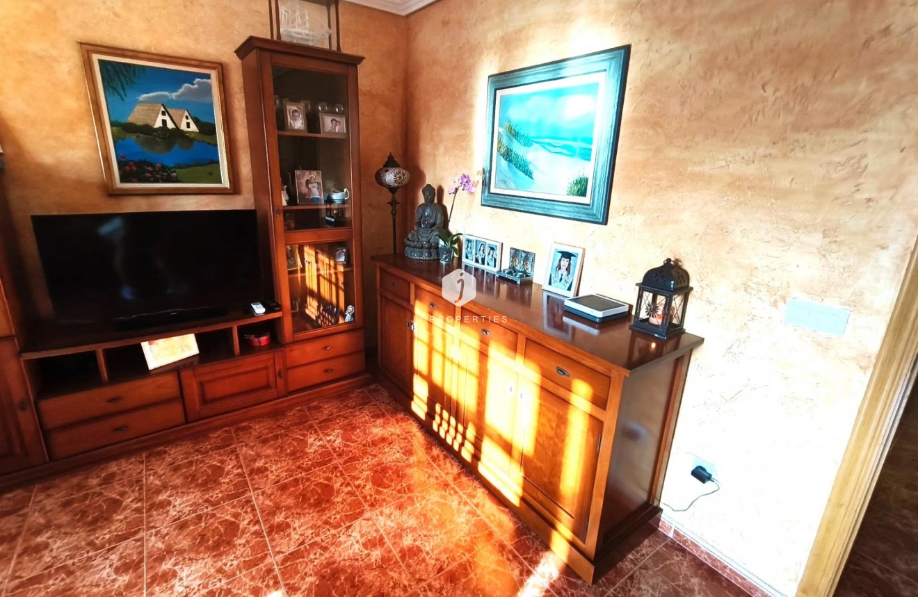 Aus zweiter Hand - Wohnung -
Torrevieja - Centro