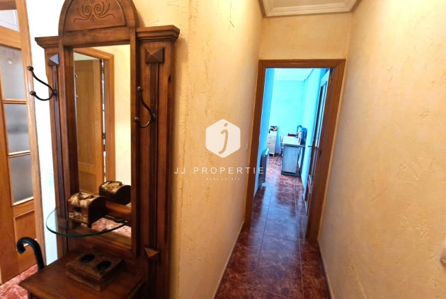 Aus zweiter Hand - Wohnung -
Torrevieja - Centro