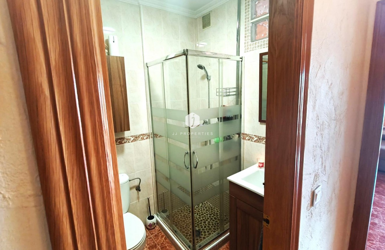Aus zweiter Hand - Wohnung -
Torrevieja - Centro