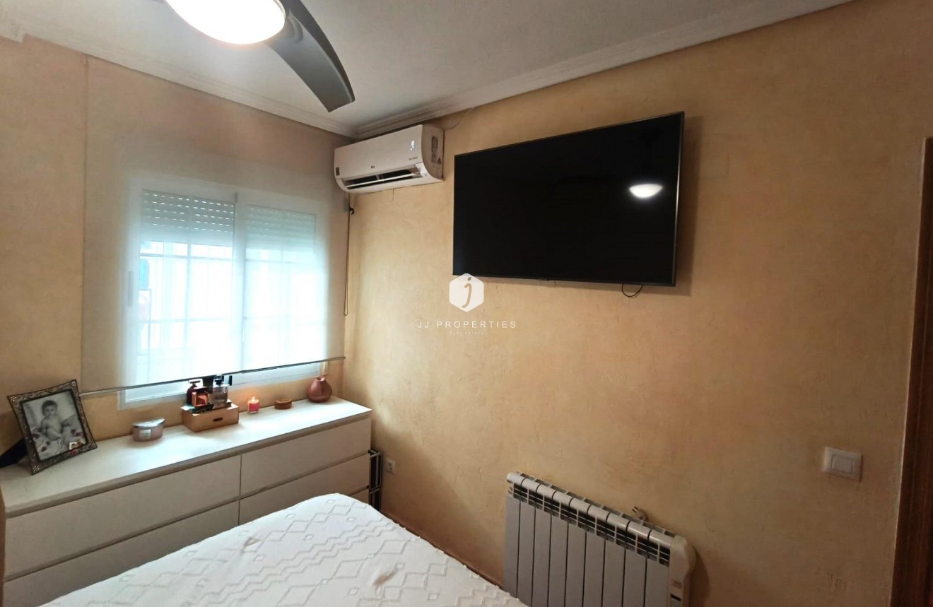 Aus zweiter Hand - Wohnung -
Torrevieja - Centro